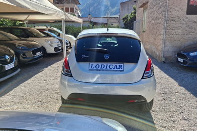 Lancia Ypsilon 1.3 MJT 16V 95 CV 5 porte S&S Gold (8)