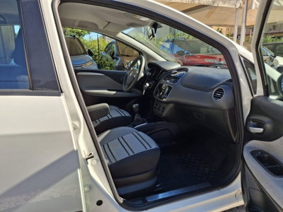 Fiat Punto Evo 1.3 Mjt 75 CV 5 porte Dynamic (14)