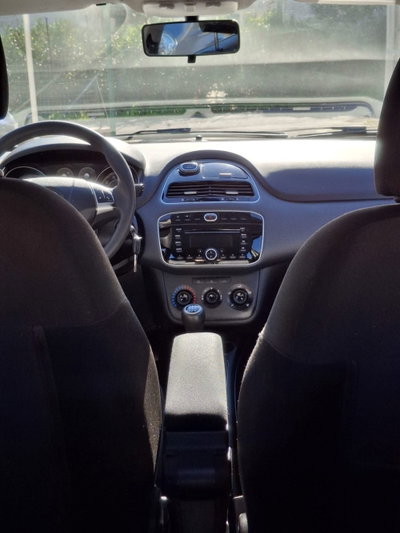 Fiat Punto Evo 1.3 Mjt 75 CV 5 porte Dynamic (19)