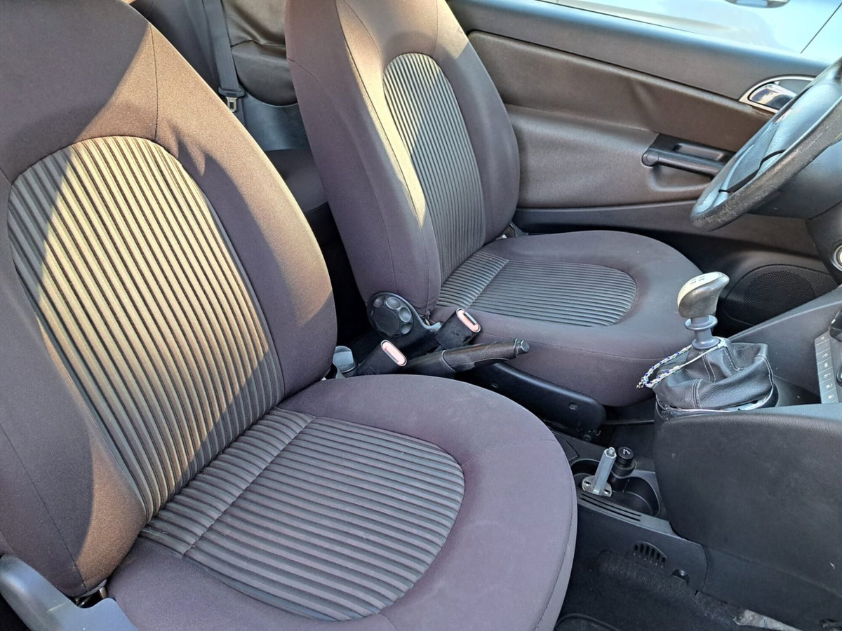 Lancia Ypsilon 1.4 Argento Ecochic GPL (3)