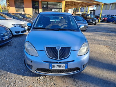Lancia Ypsilon 1.4 Argento Ecochic GPL (4)