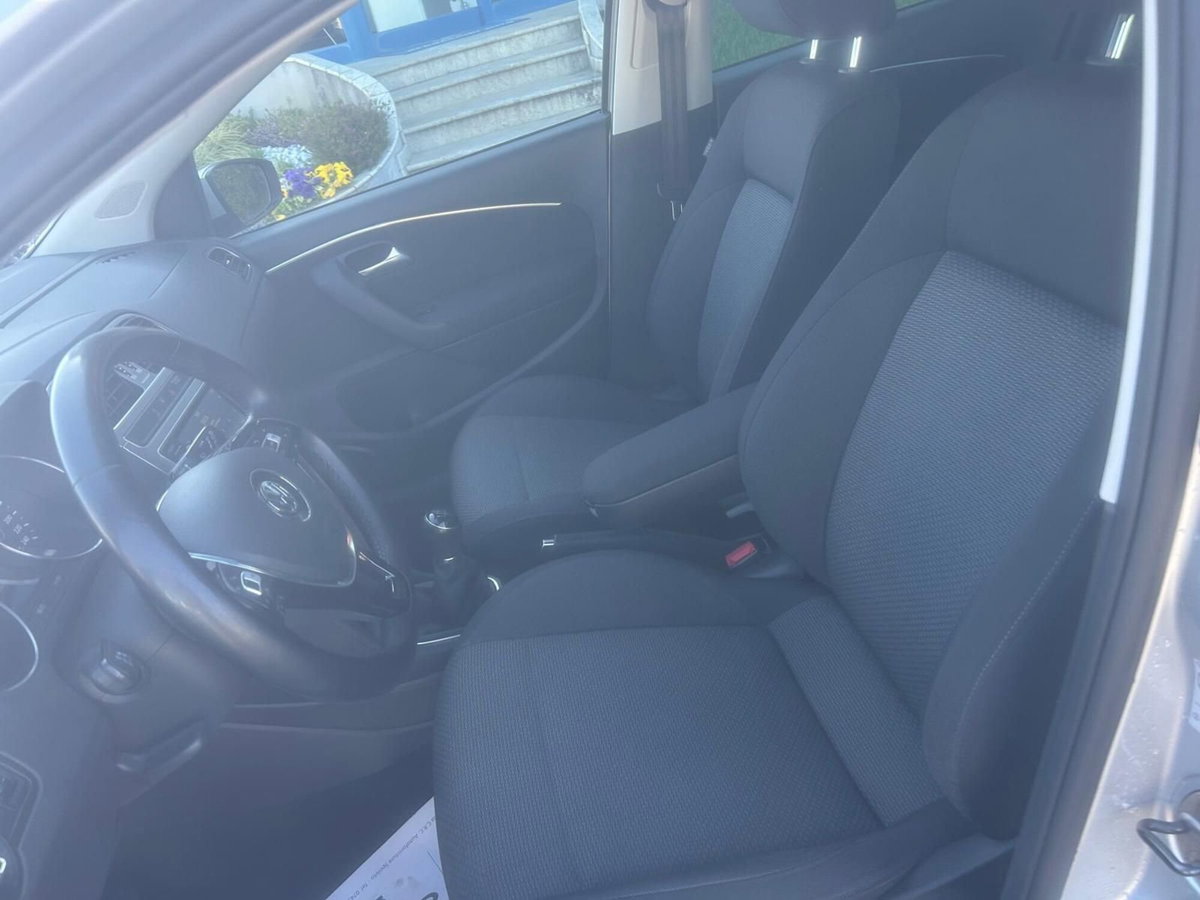 Volkswagen Polo 1.4 TDI 90 CV 5p. Highline BlueMotion Technology (11)