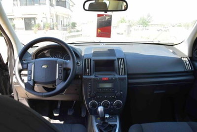 Land Rover Freelander 2.2 TD4 S.W. S (10)