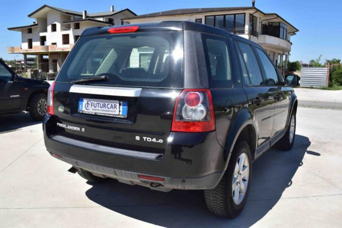 Land Rover Freelander 2.2 TD4 S.W. S (14)