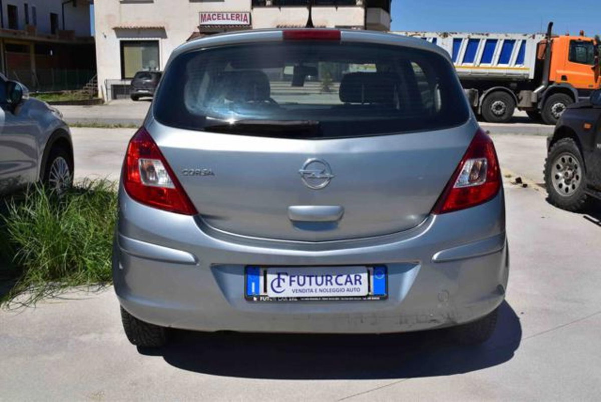 Opel Corsa 1.2 5 porte Edition (11)