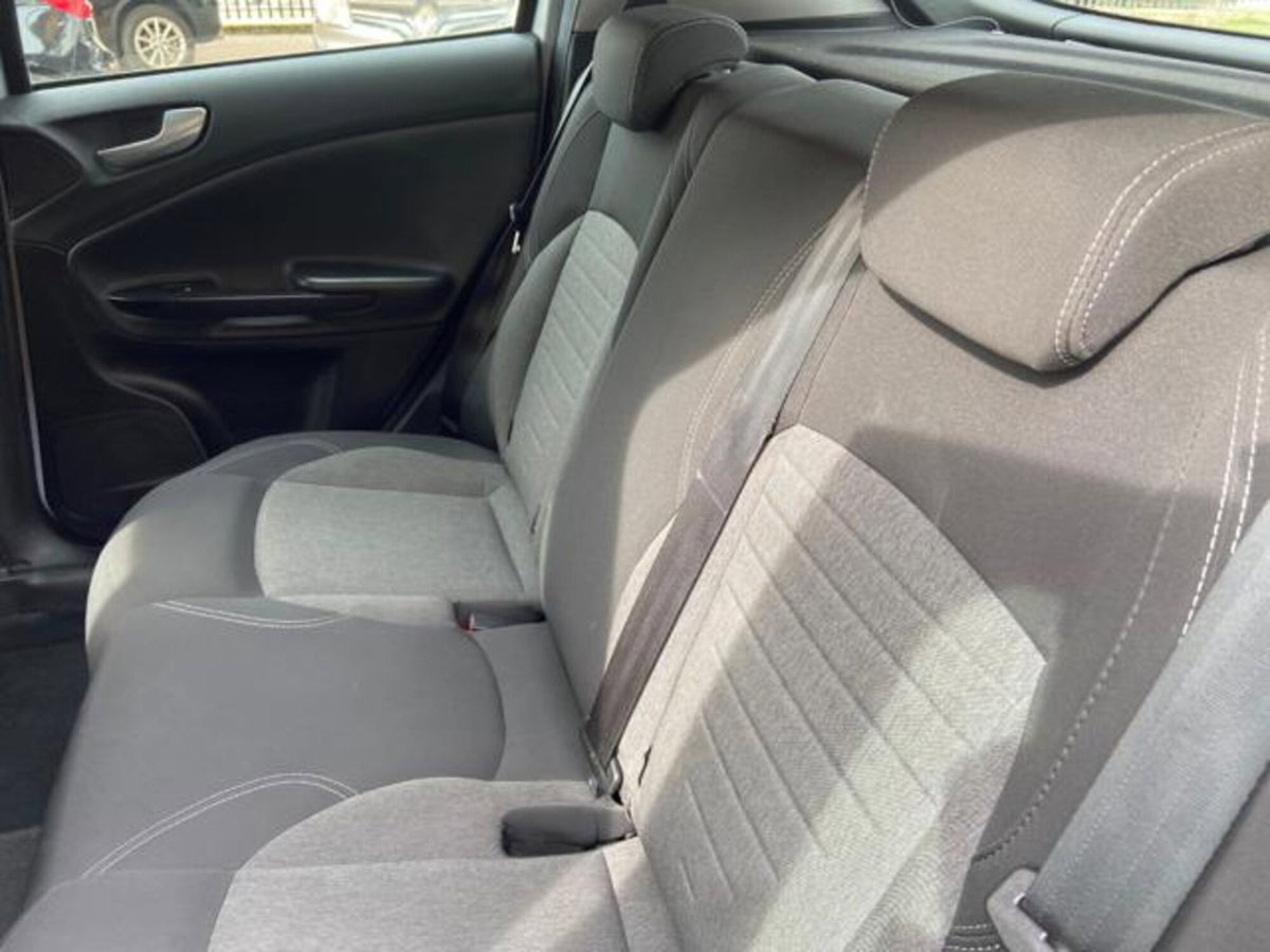 Alfa Romeo Giulietta 1.6 JTDm Giulietta 120cv tct (12)