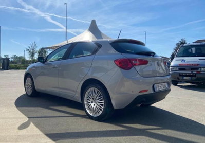 Alfa Romeo Giulietta 1.6 JTDm Giulietta 120cv tct my18 (6)
