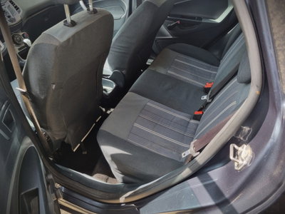 Ford Fiesta 1.4 TDCi 5p. Ambiente (7)