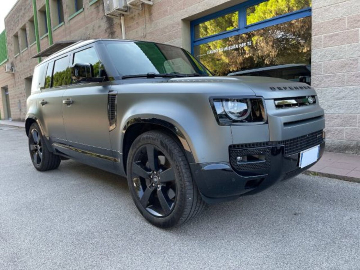 Land Rover Defender 110 2.0 si4 phev X-Dynamic SE awd 300cv auto