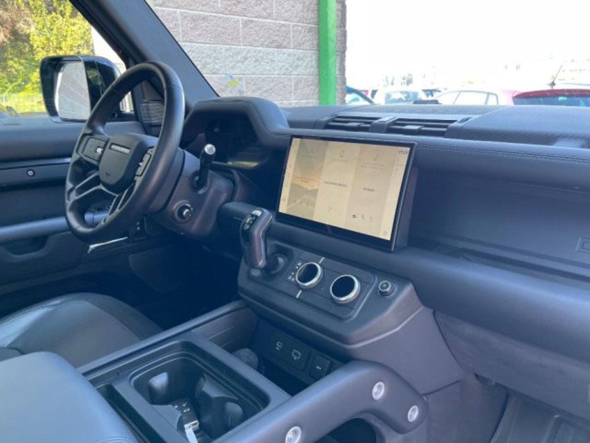 Land Rover Defender 110 2.0 si4 phev X-Dynamic SE awd 300cv auto (12)