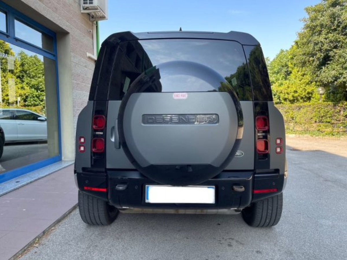 Land Rover Defender 110 2.0 si4 phev X-Dynamic SE awd 300cv auto (4)