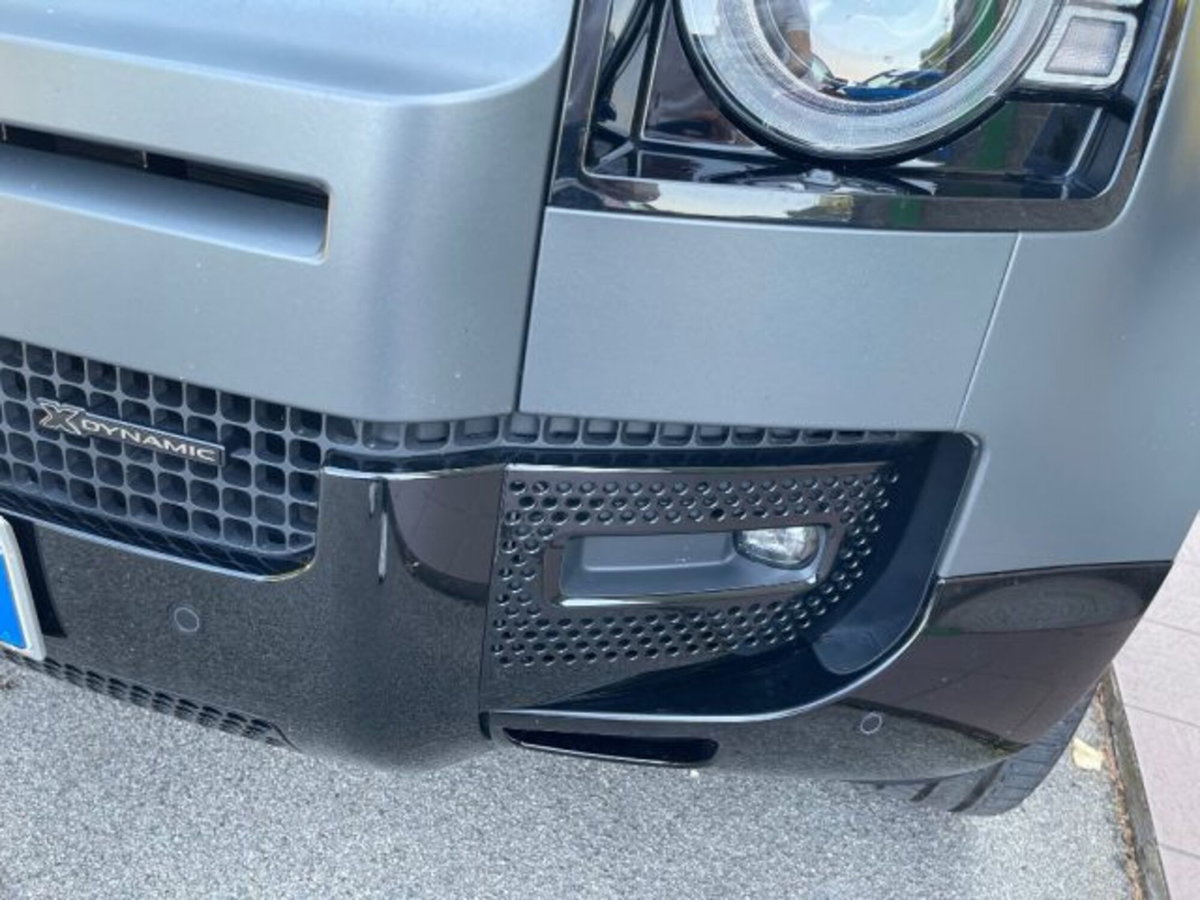 Land Rover Defender 110 2.0 si4 phev X-Dynamic SE awd 300cv auto (6)