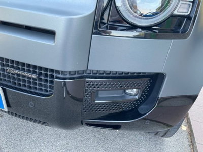 Land Rover Defender 110 2.0 si4 phev X-Dynamic SE awd 300cv auto (6)