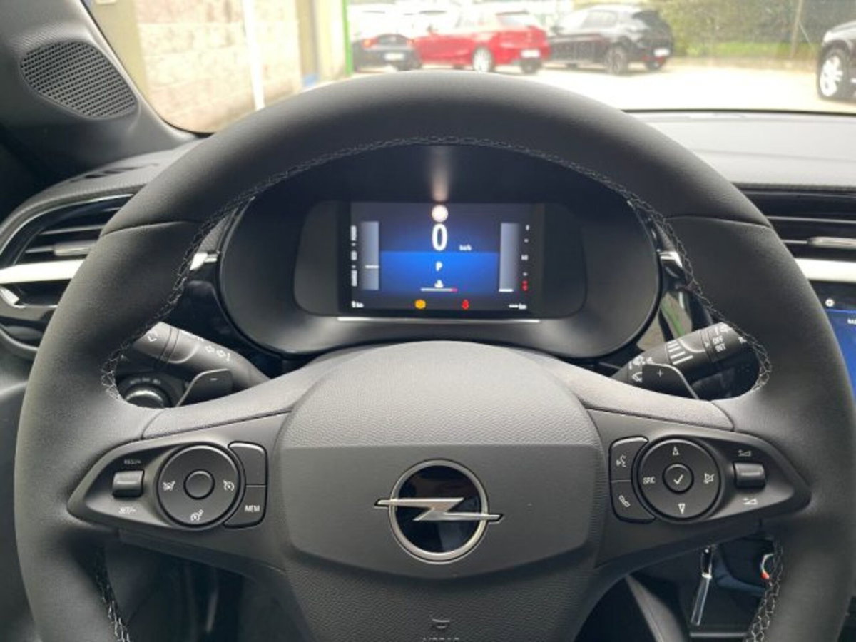 Opel Corsa 1.2 hybrid GS 100cv dct6 (13)