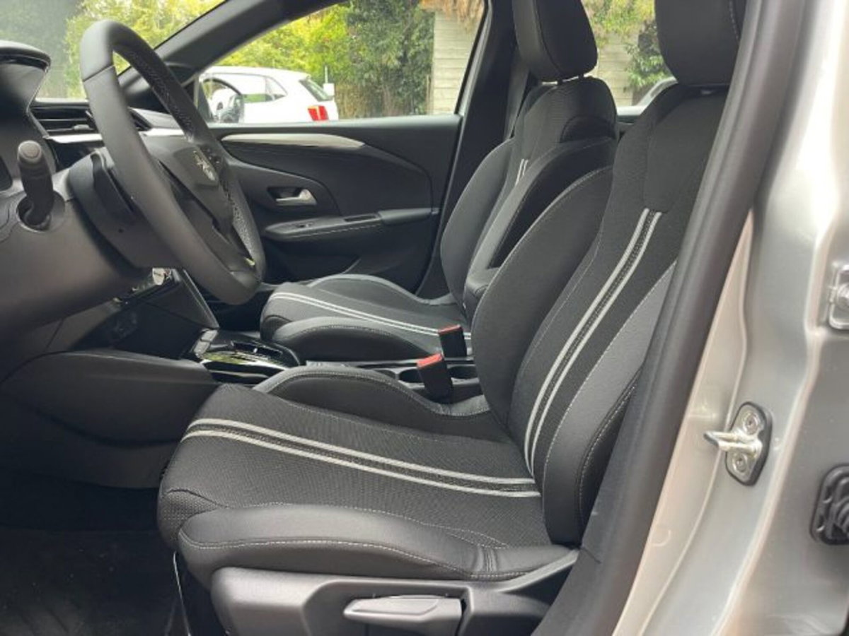 Opel Corsa 1.2 hybrid GS 100cv dct6 (17)