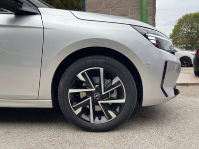 Opel Corsa 1.2 hybrid GS 100cv dct6 (3)