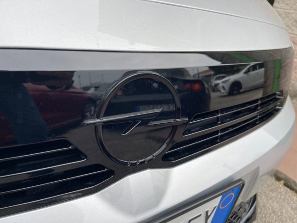 Opel Corsa 1.2 hybrid GS 100cv dct6 (7)