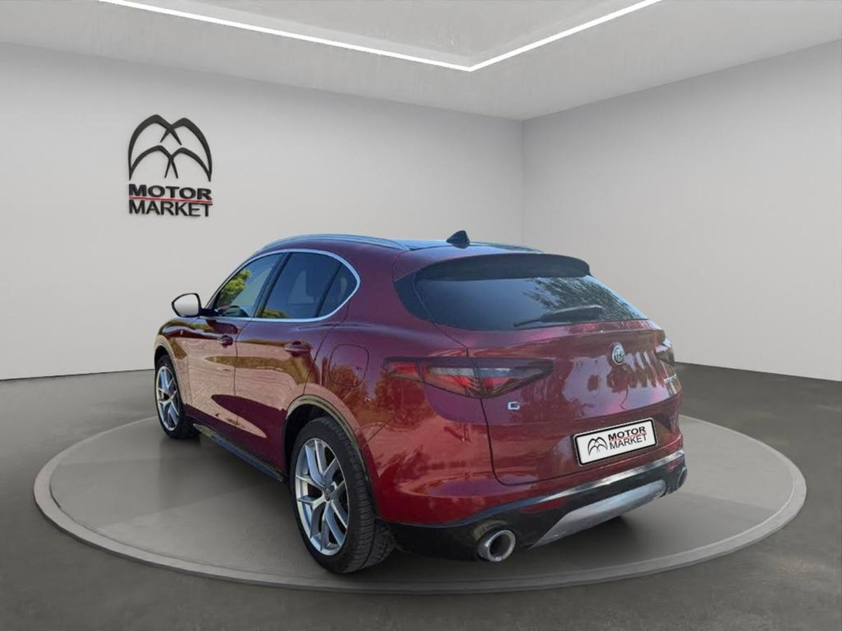 Alfa Romeo Stelvio Stelvio 2.0 Turbo 280 CV AT8 Q4 Ti (8)