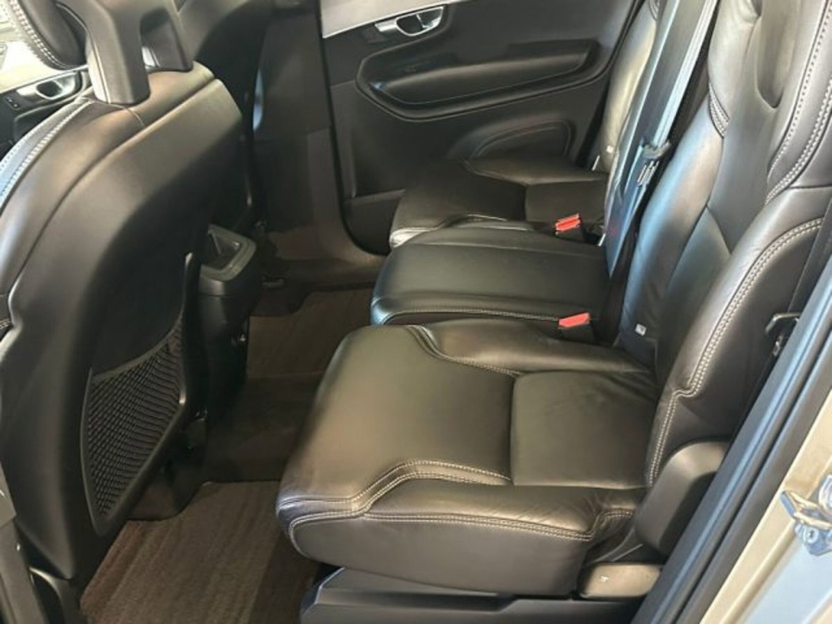 Volvo XC90 D5 AWD Geartronic Inscription (18)
