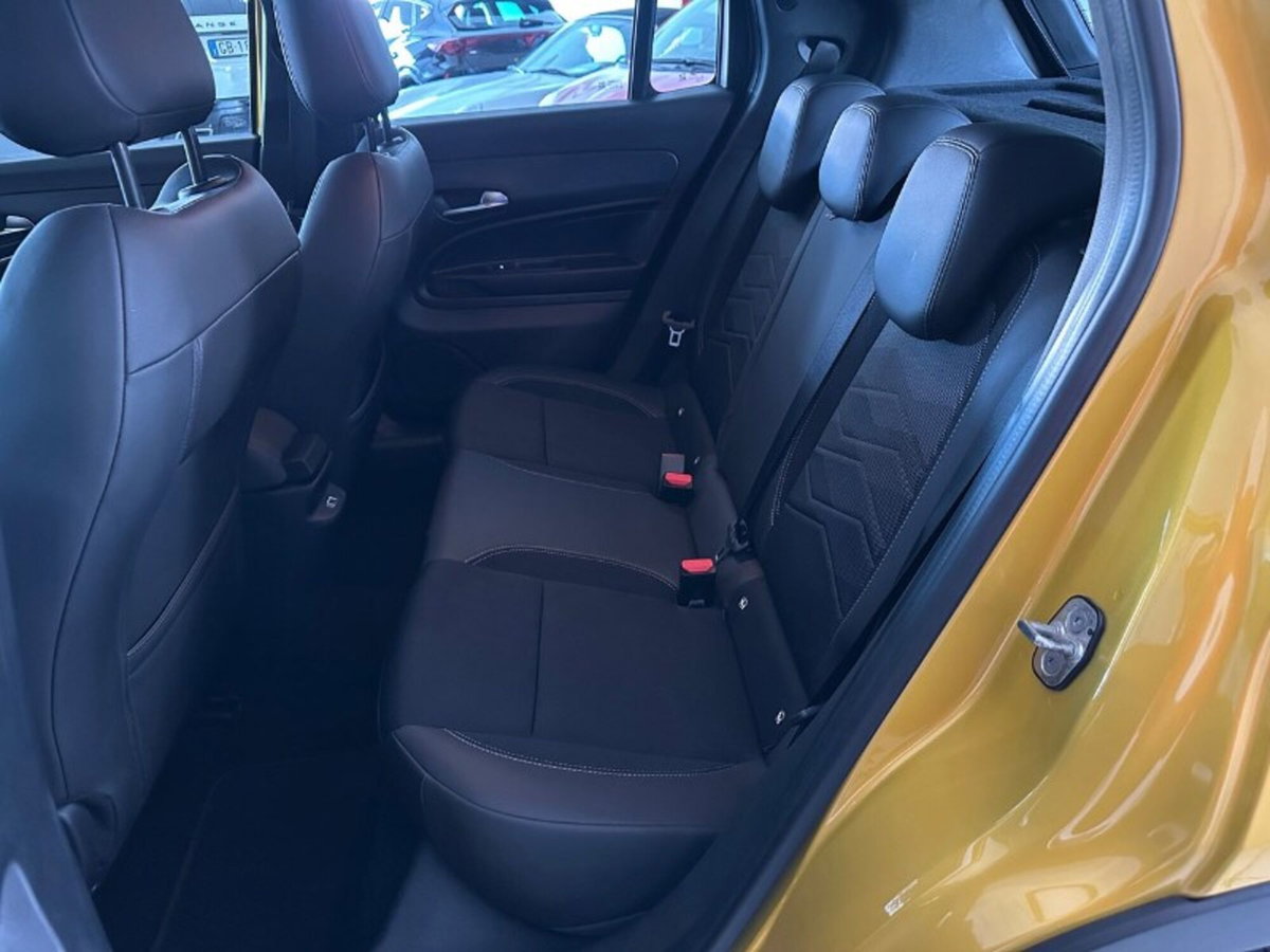 Jeep Avenger 1.2 turbo Altitude fwd 100cv (11)
