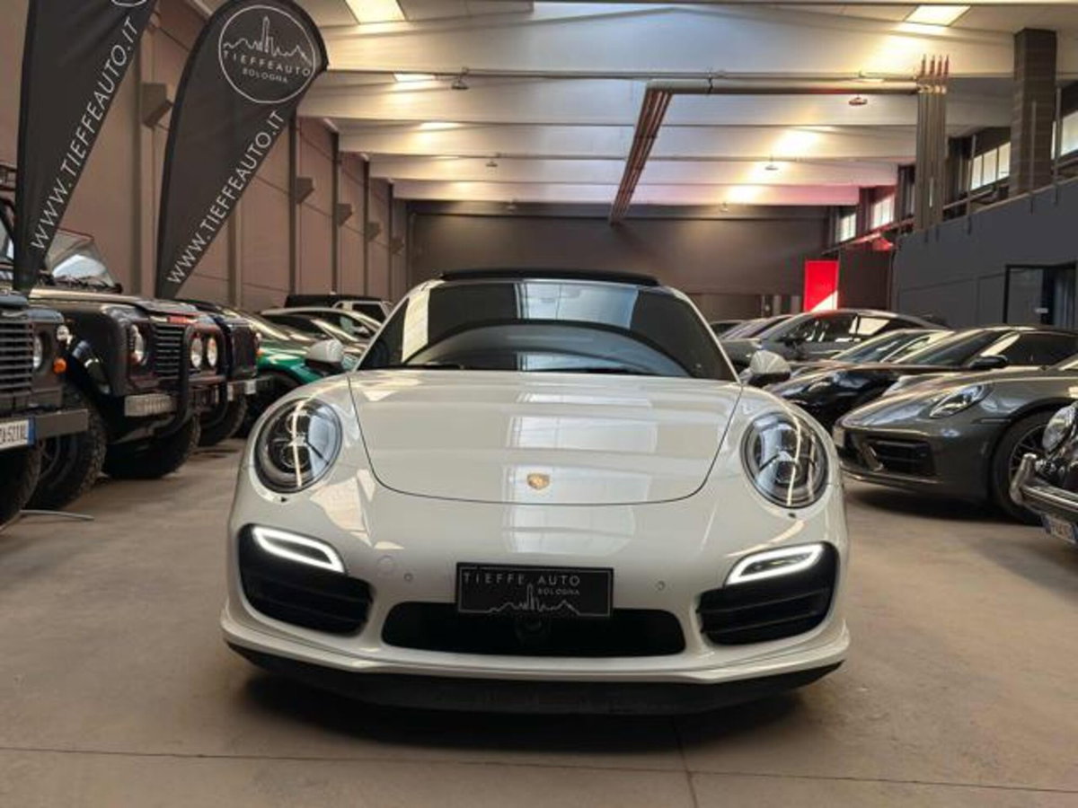 Porsche 911 Coupé 3.8 Turbo (2)