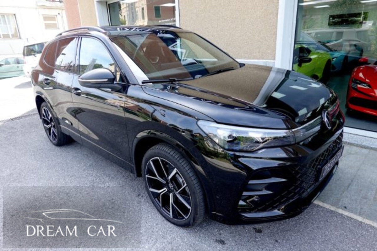 Volkswagen Tiguan 2.0 tdi R-Line 4motion 193cv dsg (7)