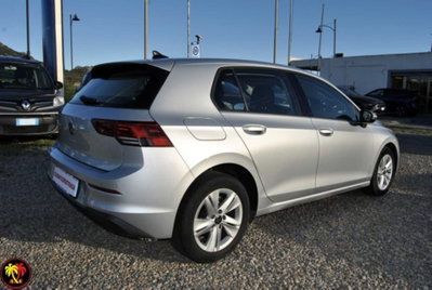 Volkswagen Golf Variant 2.0 TDI SCR DSG Life (16)