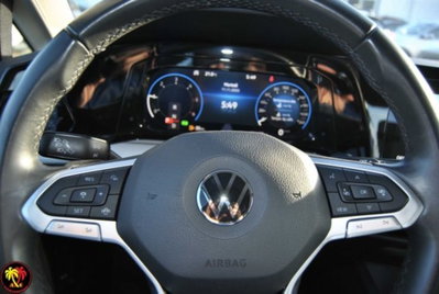 Volkswagen Golf Variant 2.0 TDI SCR DSG Life (7)