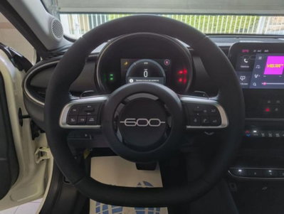 Fiat 600 1.2 Business 100cv (7)