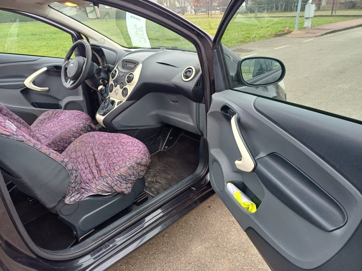 Ford Ka 1.2 8V 69CV Titanium (18)