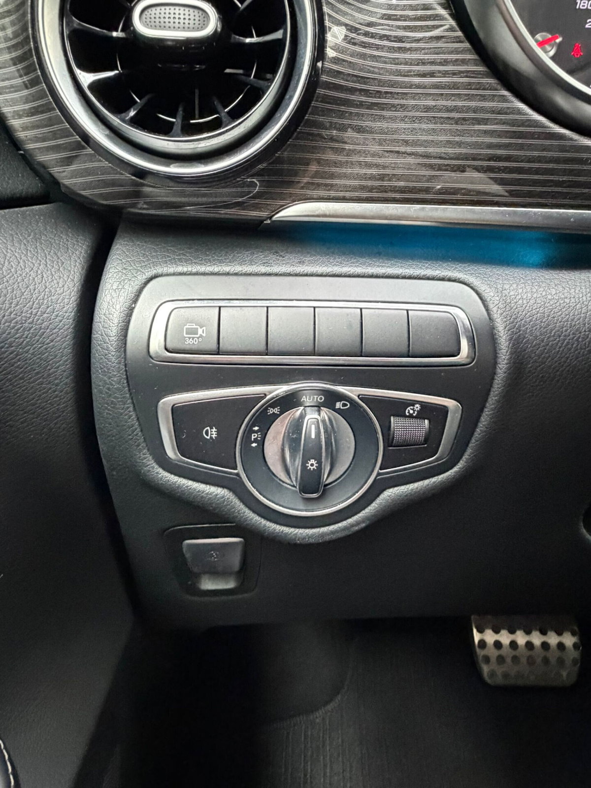 Mercedes-Benz Classe V Extralong 300 d Exclusive auto (13)