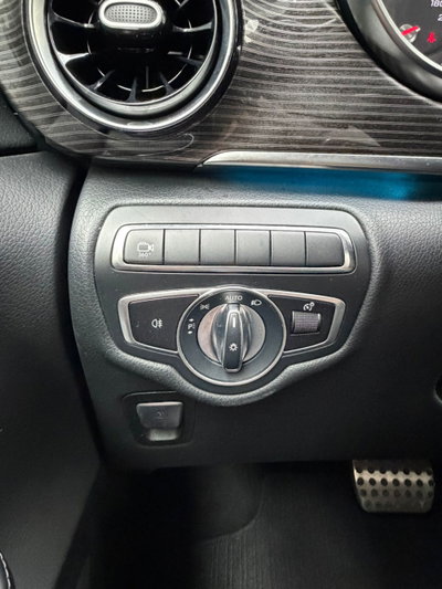 Mercedes-Benz Classe V Extralong 300 d Exclusive auto (13)