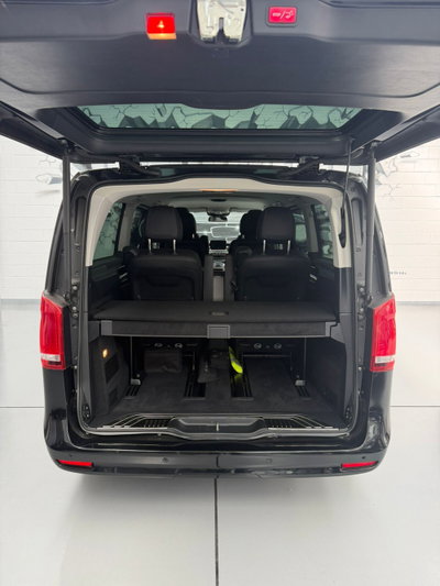 Mercedes-Benz Classe V Extralong 300 d Exclusive auto (5)