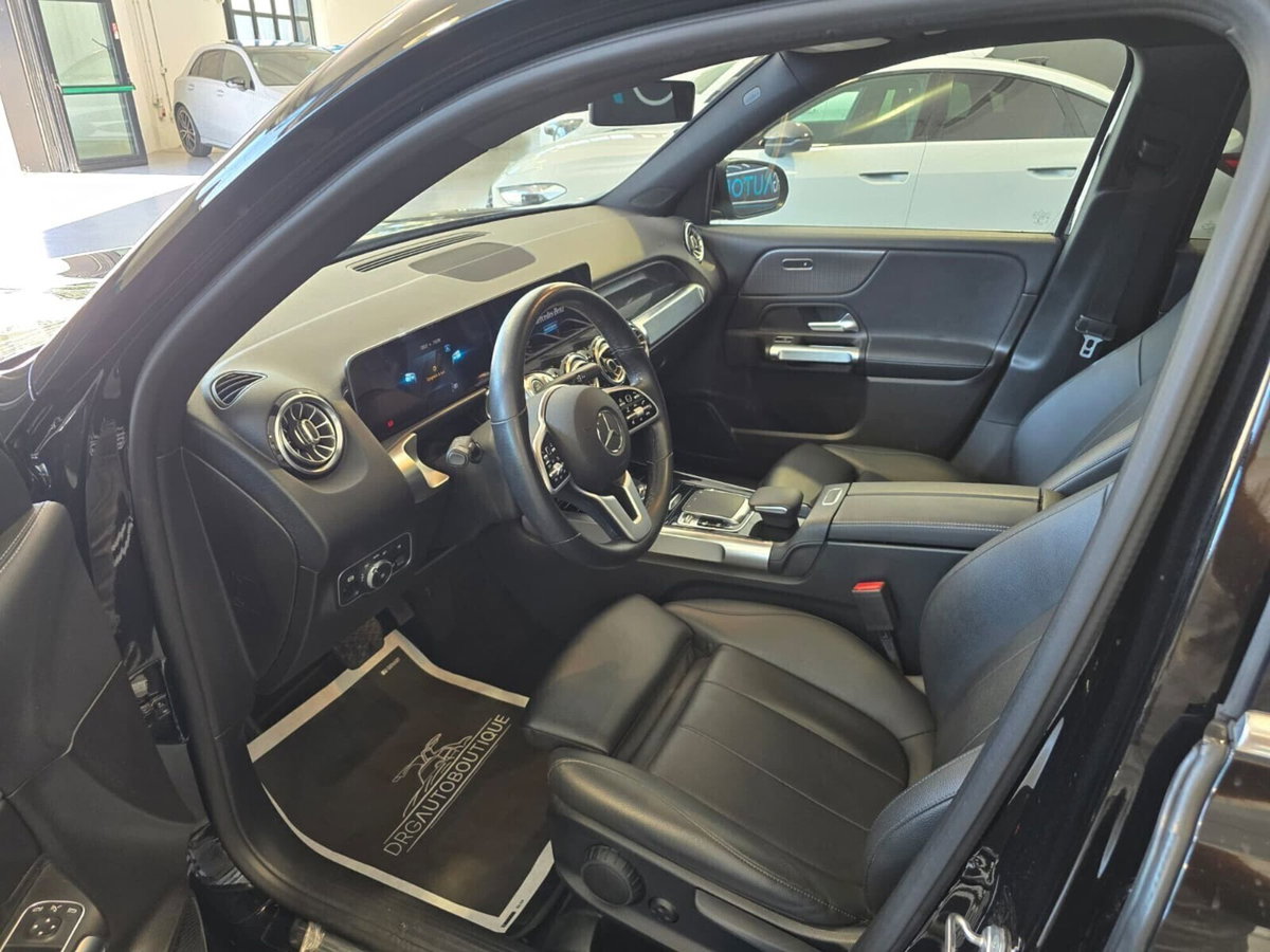 Mercedes-Benz GLB 180 d Automatic Sport Plus (11)