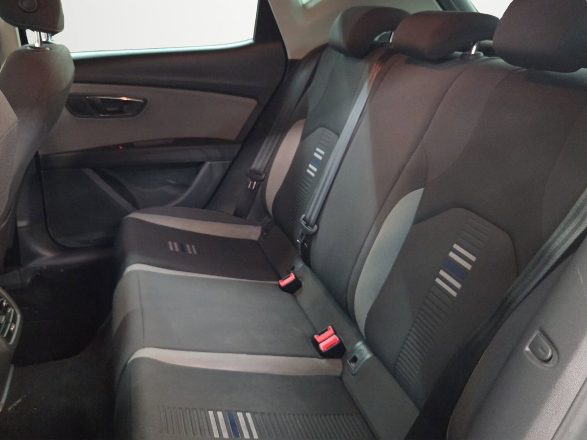 SEAT Leon 1.5 EcoTSI 5p. XCELLENCE (13)
