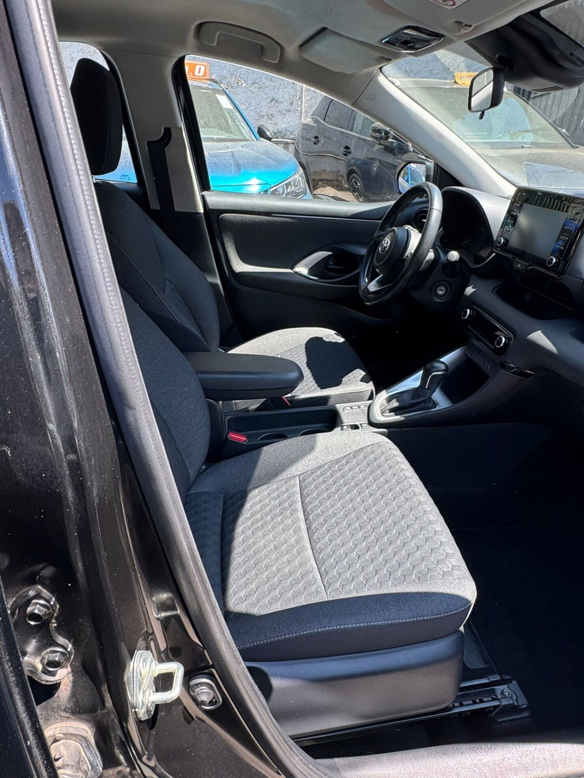 Toyota Yaris 1.5 Hybrid 5 porte Active (12)