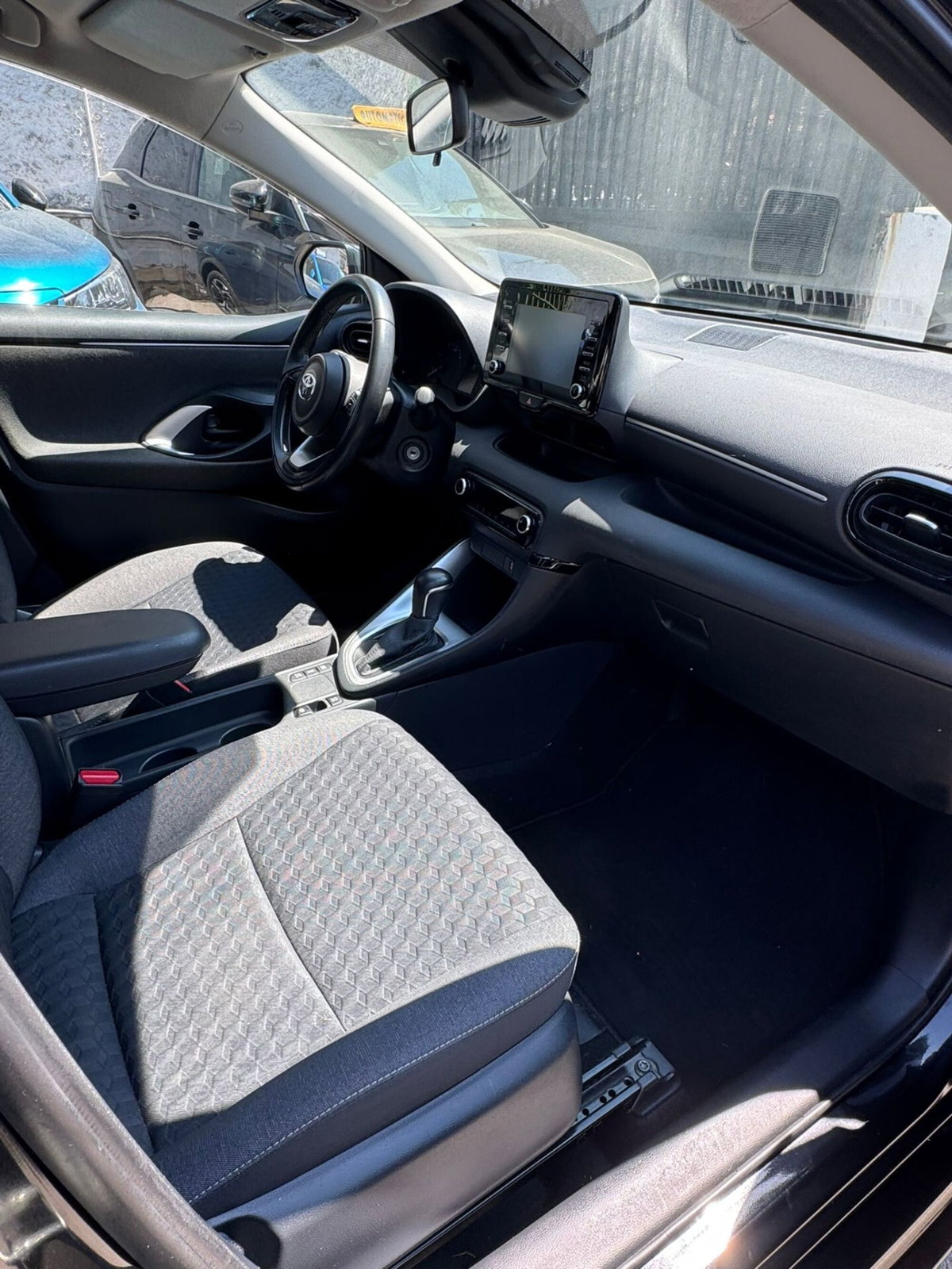 Toyota Yaris 1.5 Hybrid 5 porte Active (13)