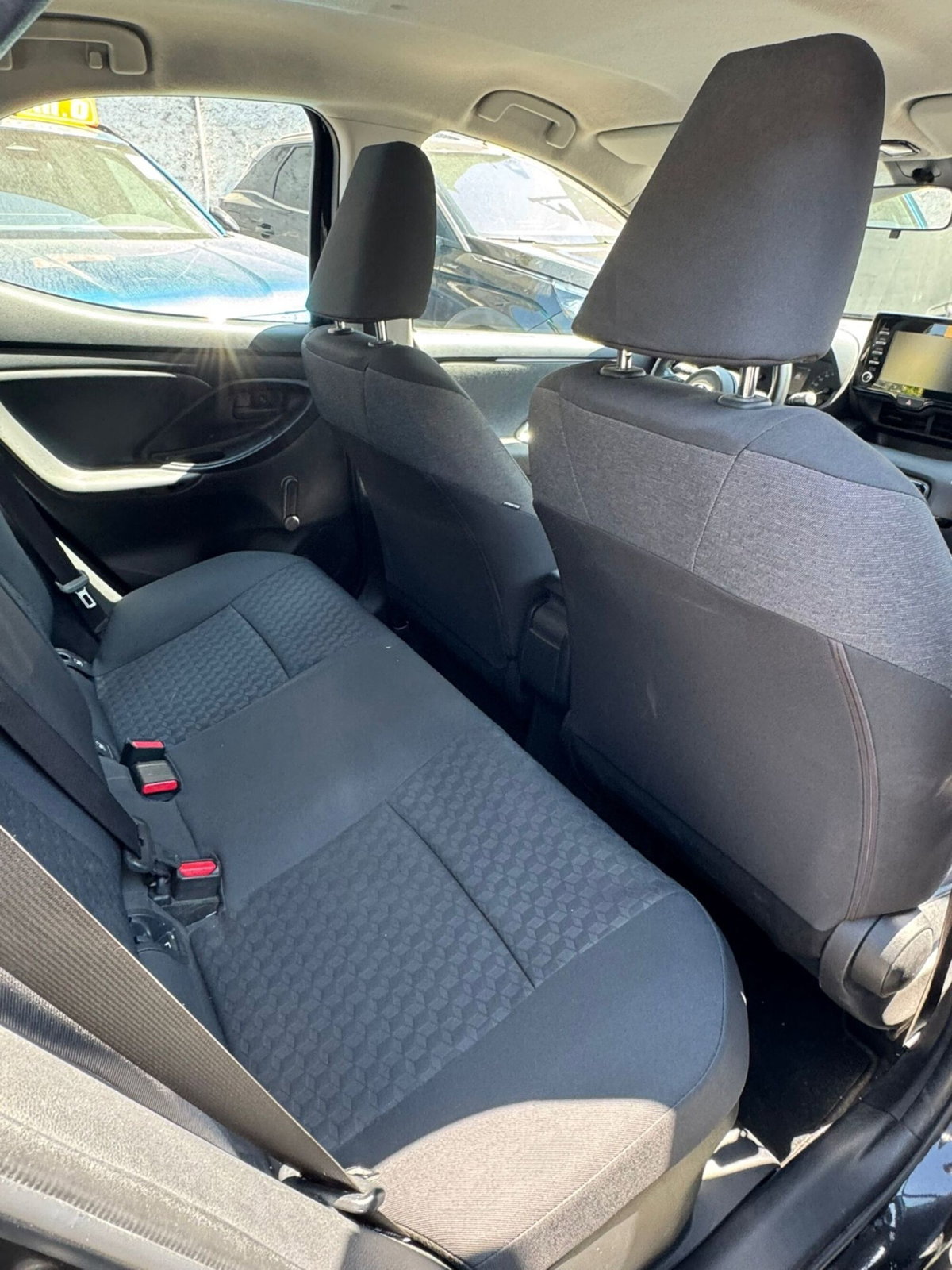 Toyota Yaris 1.5 Hybrid 5 porte Active (14)