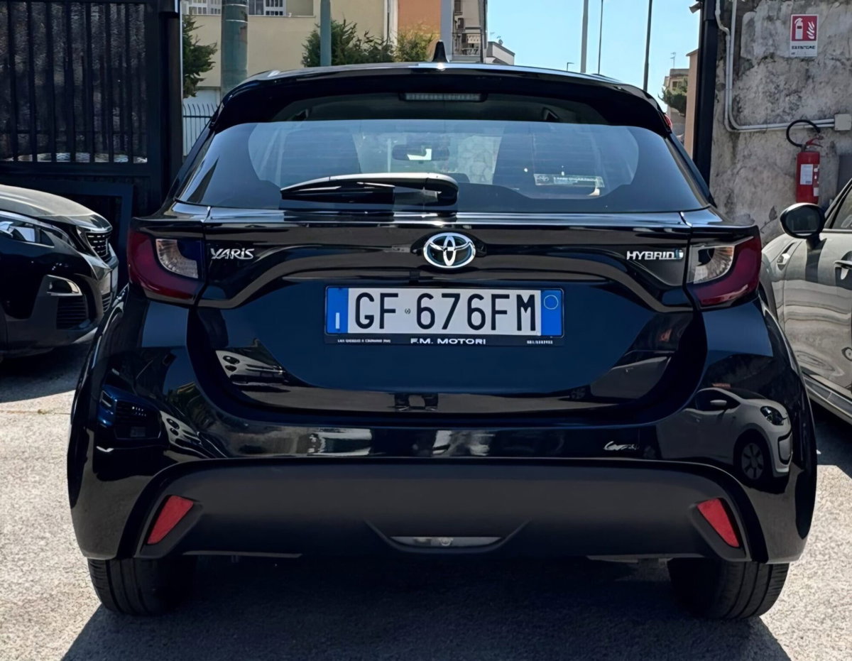 Toyota Yaris 1.5 Hybrid 5 porte Active (6)