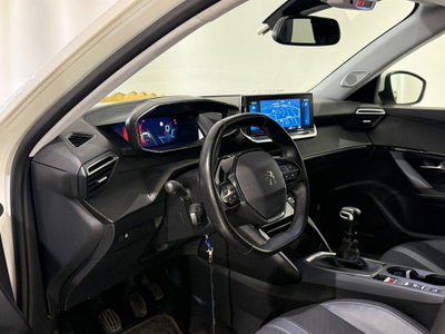 Peugeot 2008 PureTech 130 S&S Allure (5)