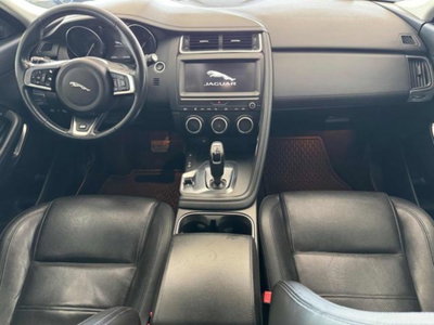 Jaguar E-Pace 2.0D 180 CV AWD aut. R-Dynamic SE (11)
