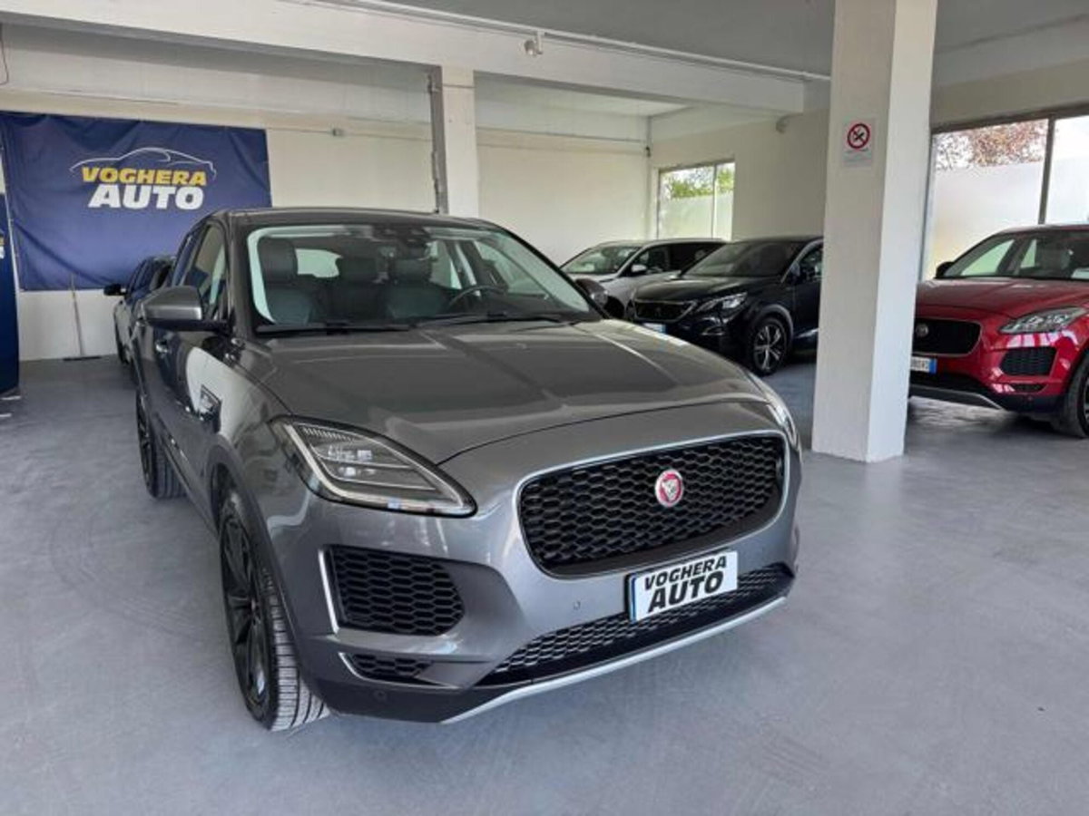 Jaguar E-Pace 2.0D 180 CV AWD aut. R-Dynamic SE (3)