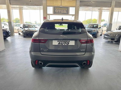 Jaguar E-Pace 2.0D 180 CV AWD aut. R-Dynamic SE (4)