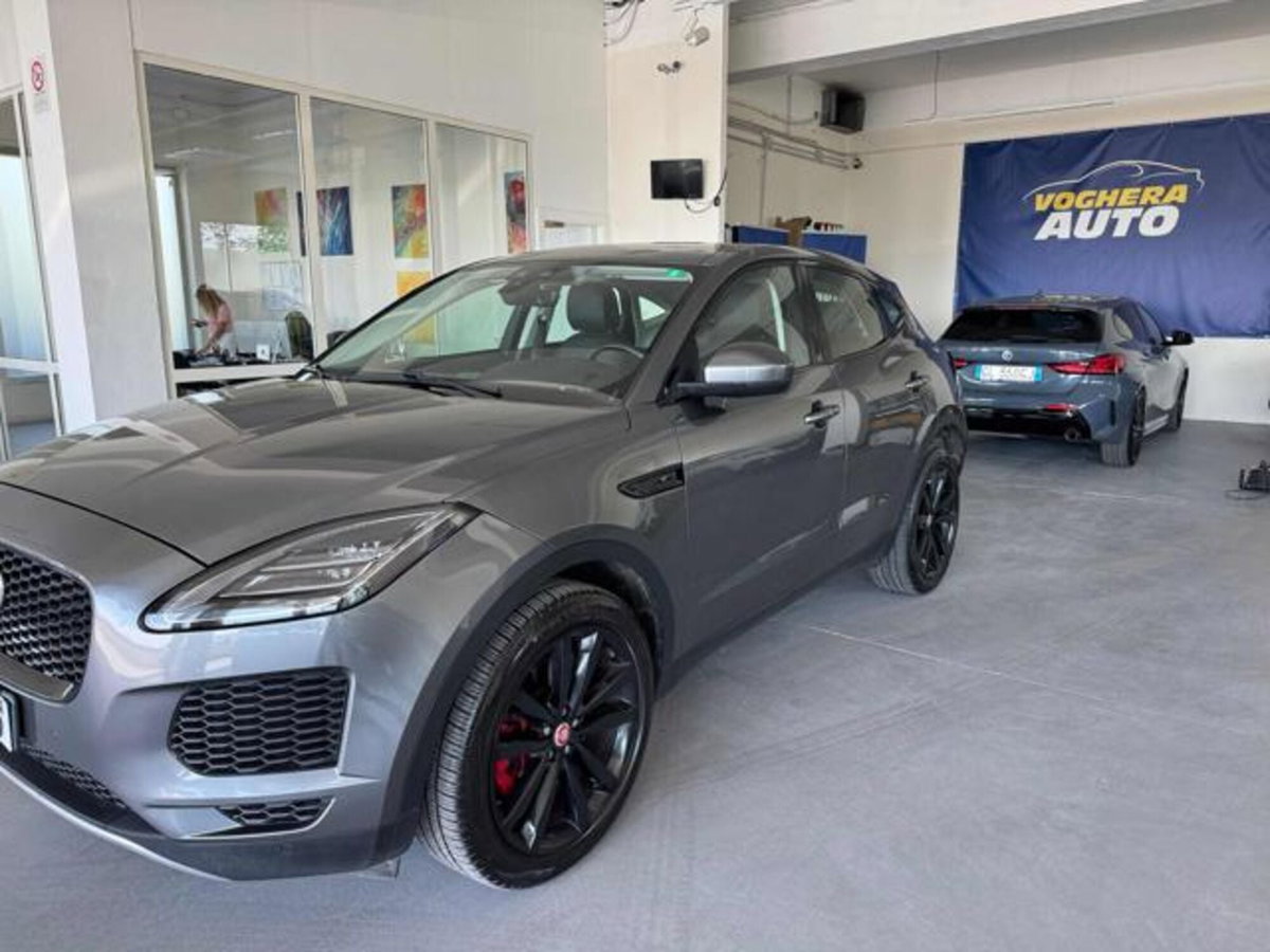 Jaguar E-Pace 2.0D 180 CV AWD aut. R-Dynamic SE (7)