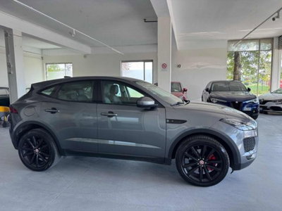 Jaguar E-Pace 2.0D 180 CV AWD aut. R-Dynamic SE (8)