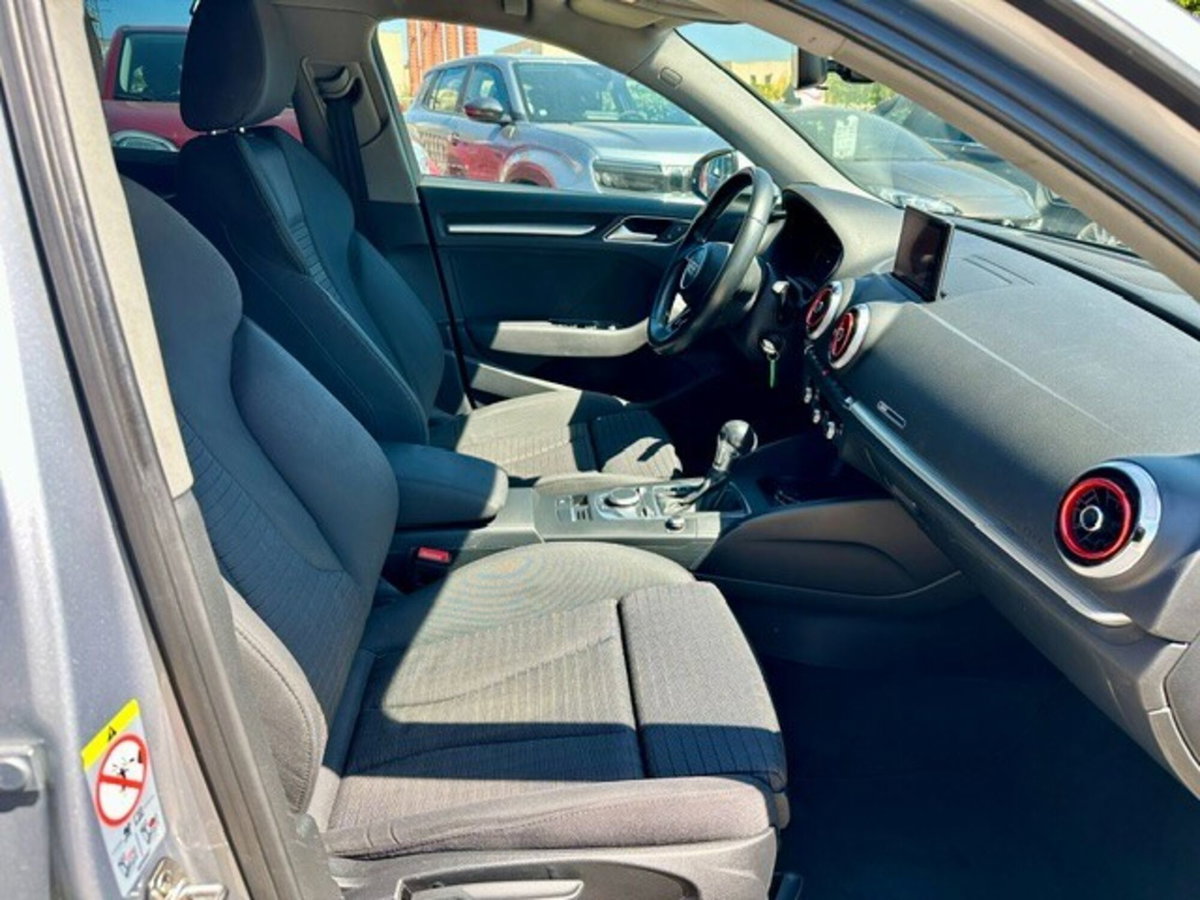 Audi A3 Sportback 1.6 TDI 116 CV S tronic Sport (20)