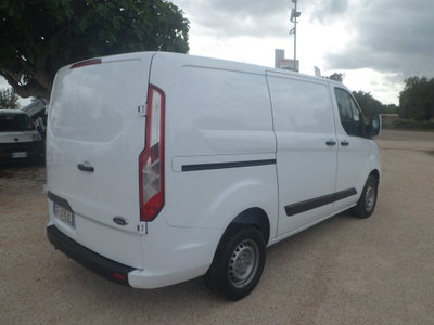 Ford Transit Custom Furgone 340 2.0 EcoBlue 130 PL-DC Furgone Titanium (4)