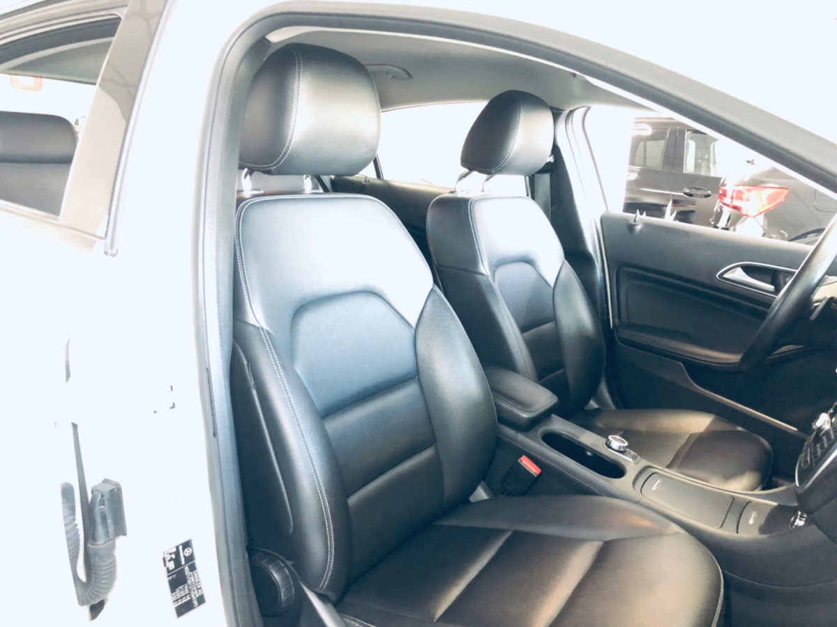 Mercedes-Benz Classe A 180 CDI Automatic Executive (20)