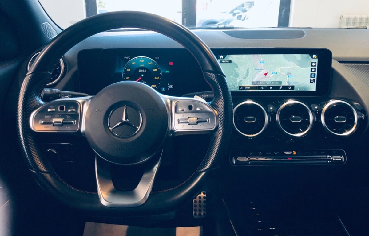 Mercedes-Benz GLA SUV 200 d Automatic Premium (15)