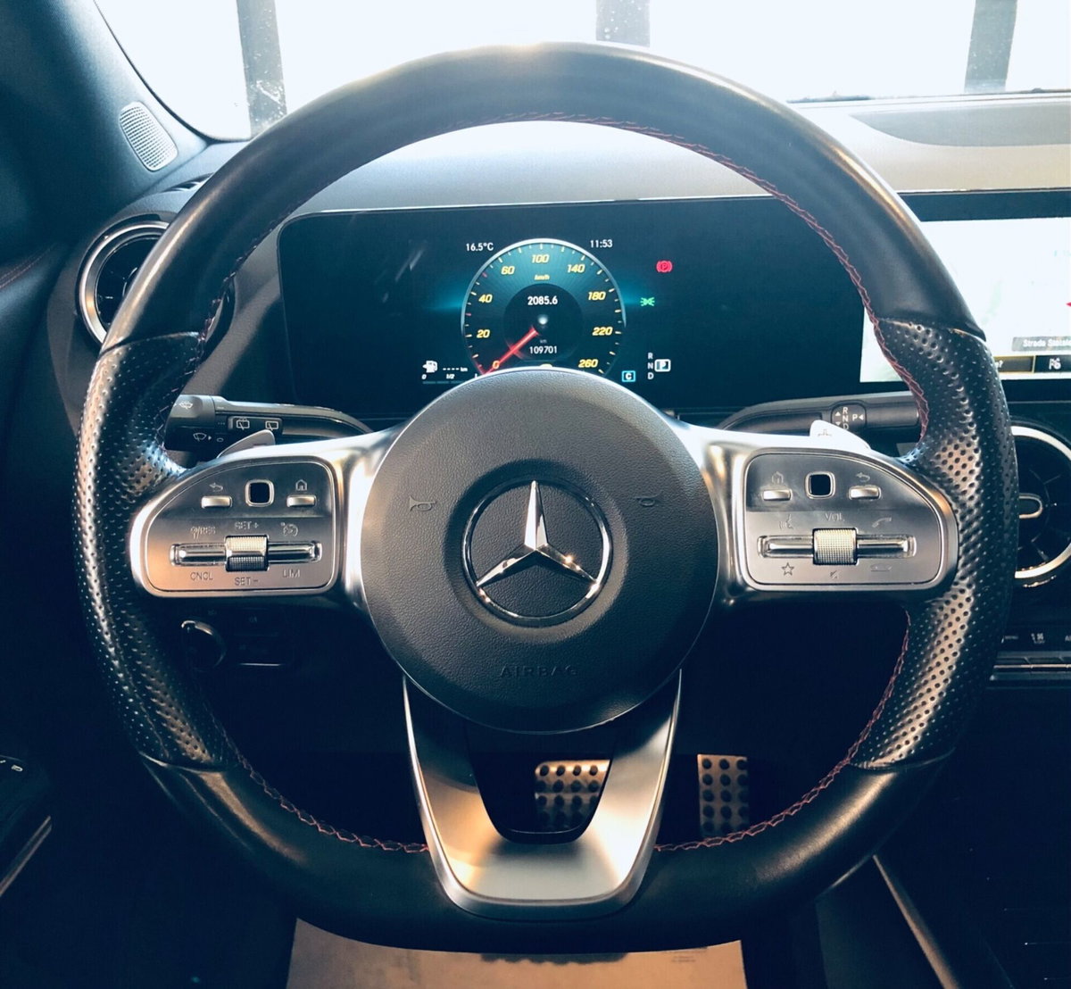 Mercedes-Benz GLA SUV 200 d Automatic Premium (16)